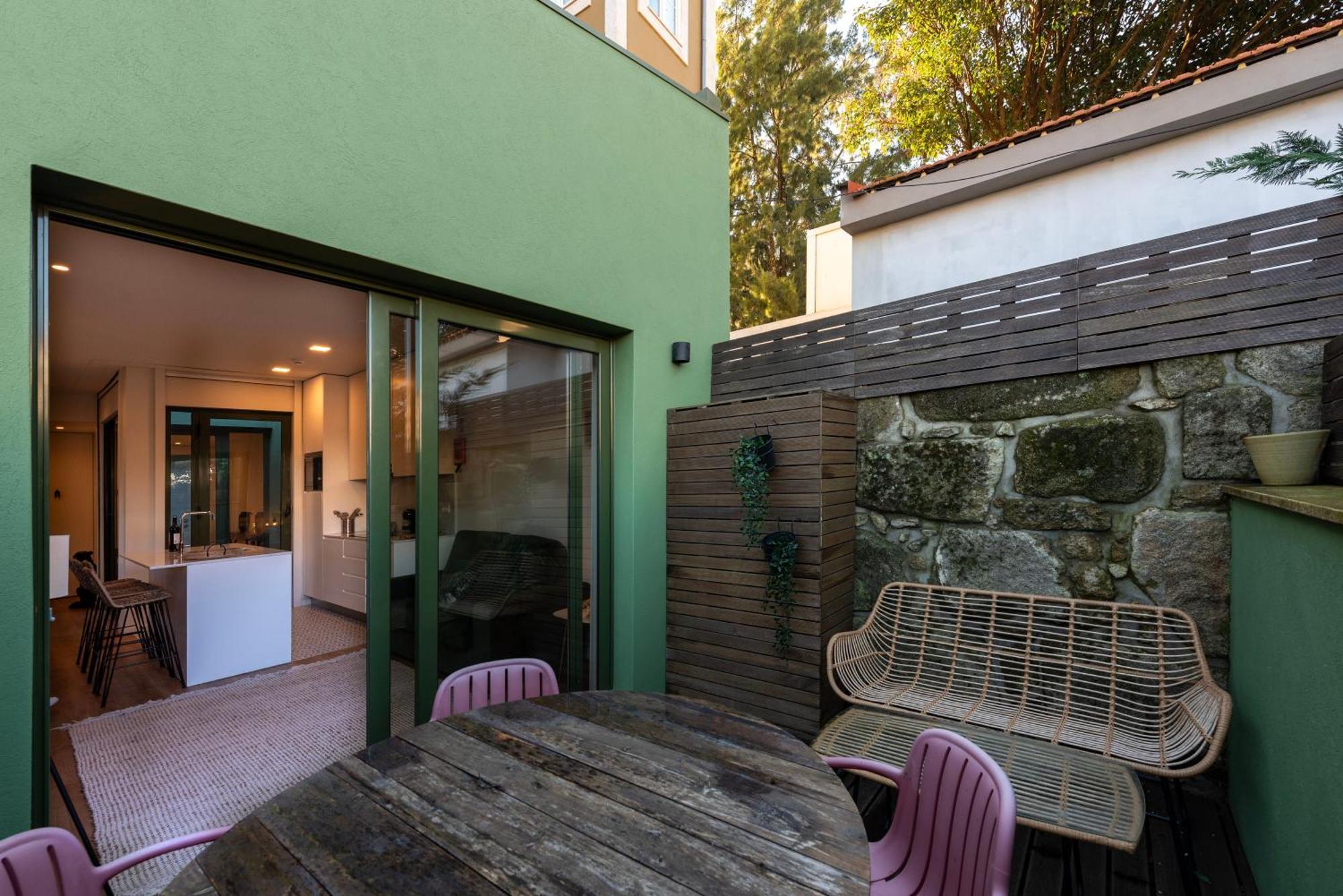 Exotic Flat With Shared Pool & Garden Apartment Porto Exterior photo